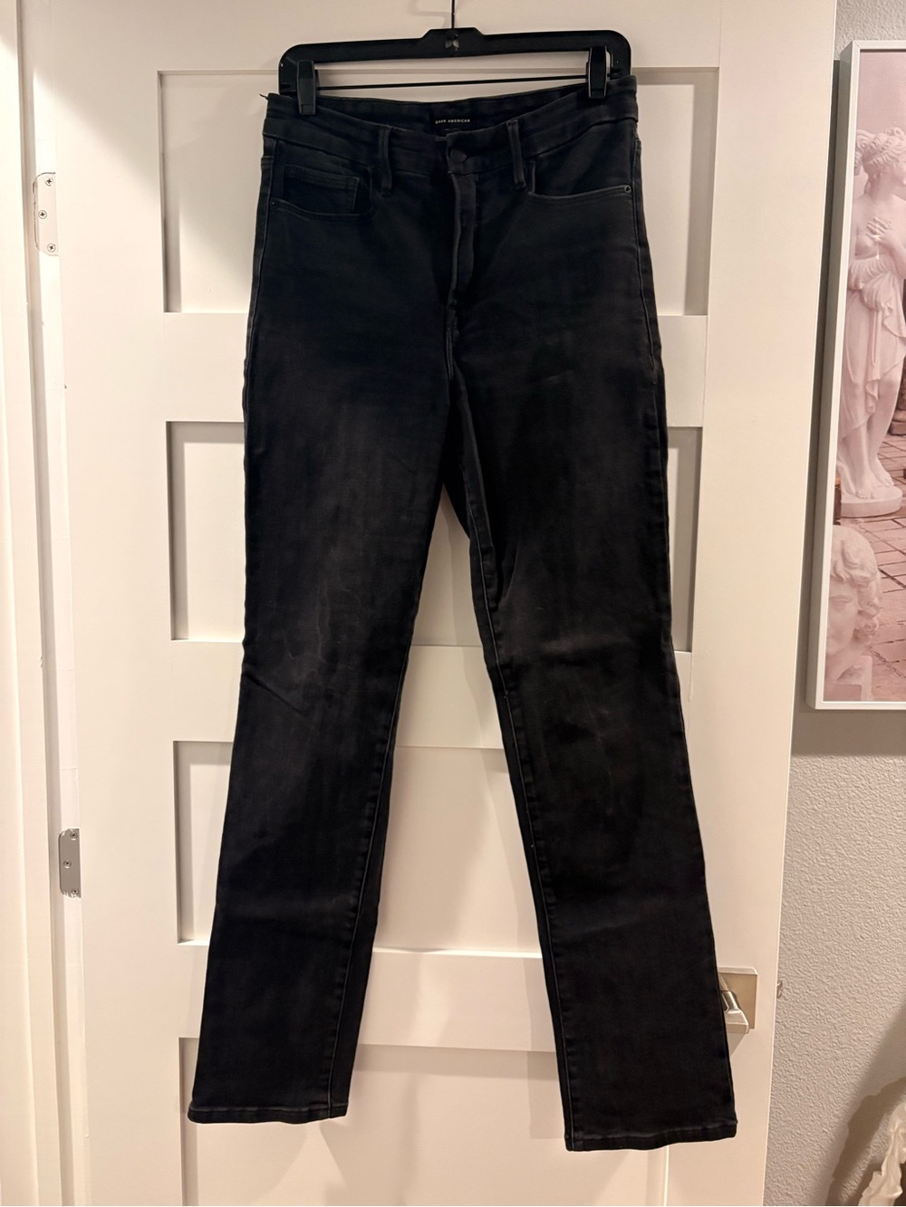Good American Black Straight-Leg Jeans